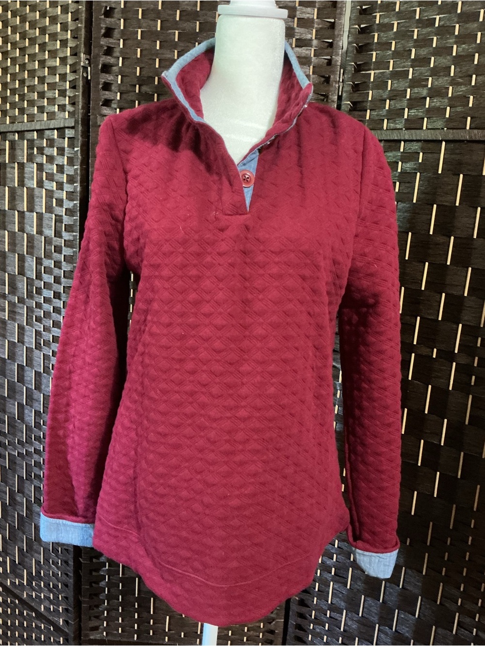crown & ivy Quilted Burgundy Pullover with Chambray Trim